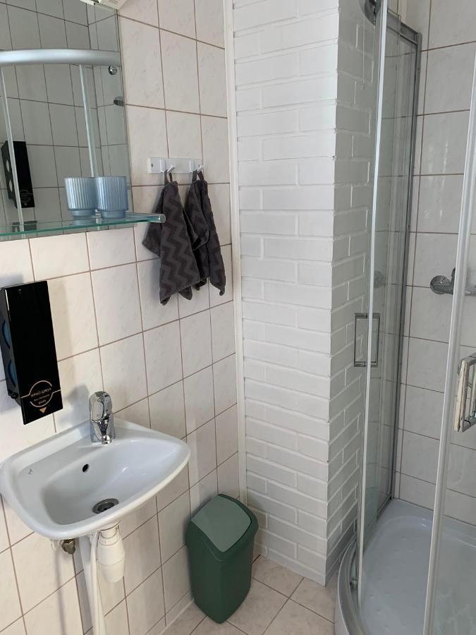 Keldrimaee Kuelalistemaja Bed & Breakfast Hiiumaa Екстериор снимка